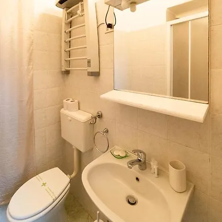 Hbhall Navigli 21 * Milano